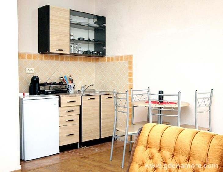Apartman 4