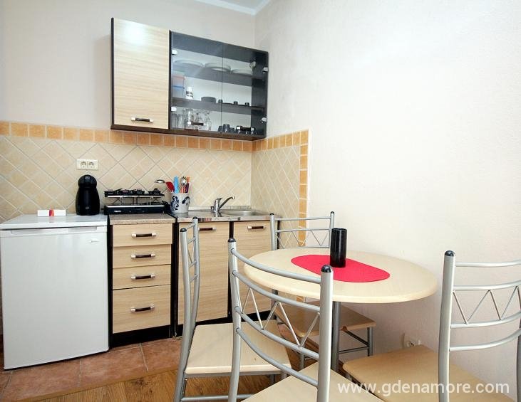 Apartman 4