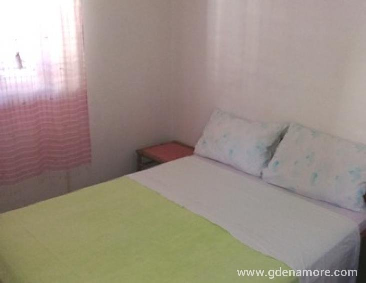 Petokrevetni apartman