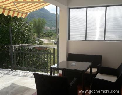 Apartmani-Lastva-Jaz, alloggi privati a Budva, Montenegro