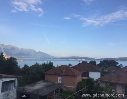 Apartmani Vulovic, Privatunterkunft im Ort Bijela, Montenegro