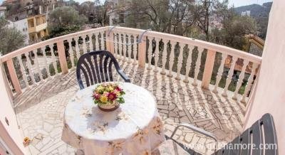 Sobe Almond , Privatunterkunft im Ort Bečići, Montenegro