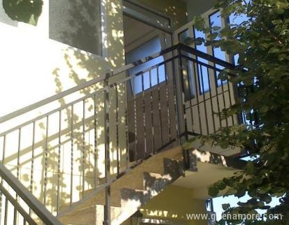 Apartmani Cvjetković Bao&scaron;ići, Частный сектор жилья Баошичи, Черногория - ulaz