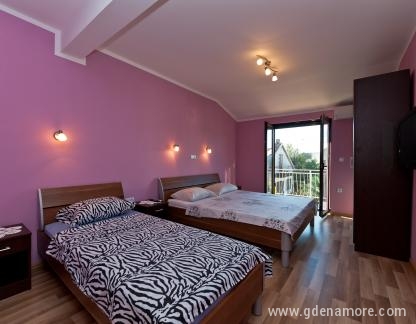 Apartmani Trojanović, Privatunterkunft im Ort Tivat, Montenegro