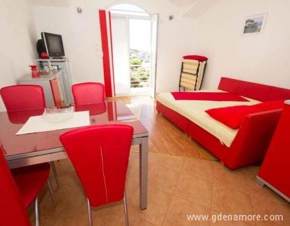 Apartmani Kozlica Sevid, ενοικιαζόμενα δωμάτια στο μέρος Trogir, Croatia - Apartman A2+1(b)