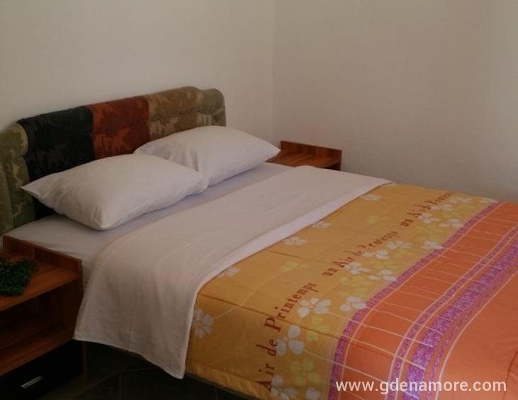 Apartman 12