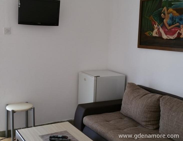Apartman 12