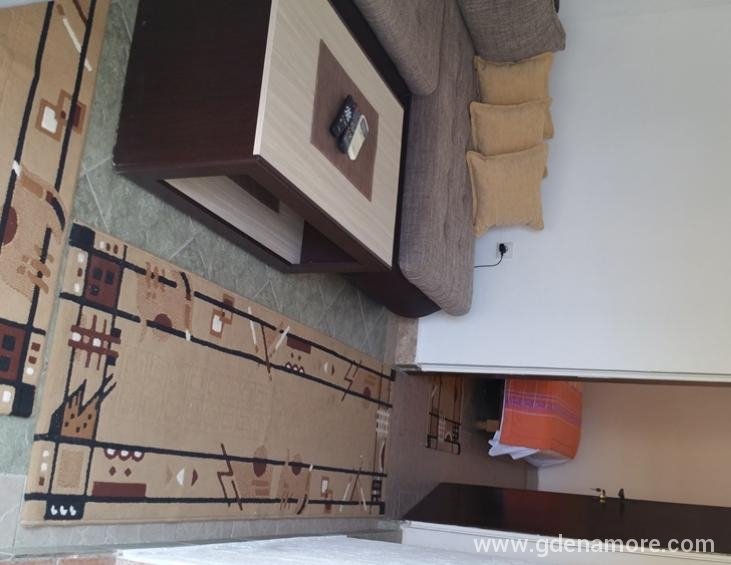 Apartman 12