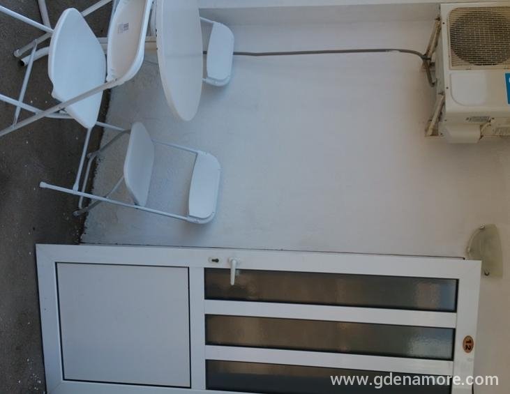 Apartman 12