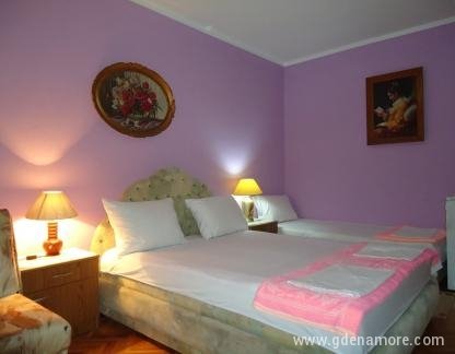 Apartmani Krivokapic, private accommodation in city Kumbor, Montenegro
