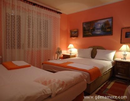 Apartmani Krivokapic, alloggi privati a Kumbor, Montenegro