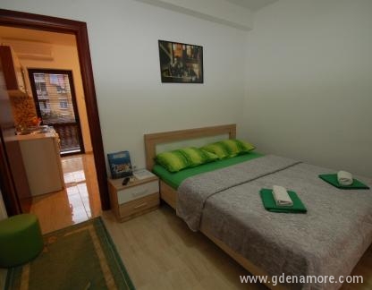 Sobe i apartmani Rabbit - Budva, alloggi privati a Budva, Montenegro