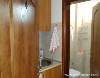 Vila Lela, alloggi privati a Dobre Vode, Montenegro