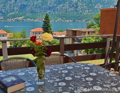 Apartman BIS 1, Magán szállás a községben Prčanj, Montenegró