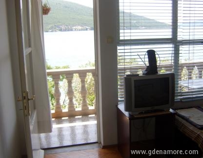 Apartmani i sobe Vulovic-Kumbor, private accommodation in city Kumbor, Montenegro