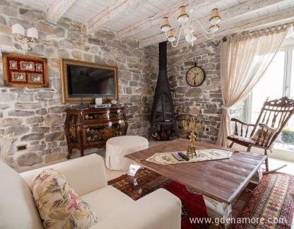 Jelena vile&apartmani, privatni smeštaj u mestu Tivat, Crna Gora