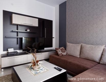 Jelena vile&apartmani, privatni smeštaj u mestu Tivat, Crna Gora