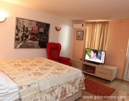 Kuca Slavica, Magán szállás a községben Sveti Stefan, Montenegró