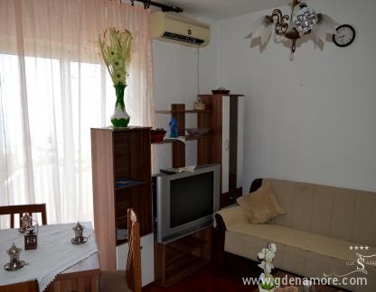Seferovic, private accommodation in city Dobre Vode, Montenegro - Dnevni boravak