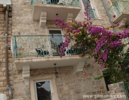 Apartmani Obala, Privatunterkunft im Ort Petrovac, Montenegro