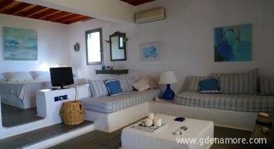NIRIIDES VILLAS, Privatunterkunft im Ort Rest of Greece, Griechenland
