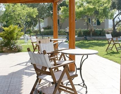 Lofos Soilis, Privatunterkunft im Ort Zakynthos, Griechenland - garden