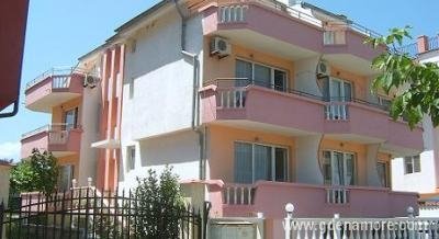 House Hidden Man, Privatunterkunft im Ort Tsarevo, Bulgarien