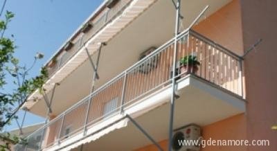 Apartmani Nives, Privatunterkunft im Ort Split, Kroatien
