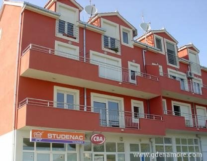 Apartmani Galija, частни квартири в града Podstrana, Хърватия - Vila Galija