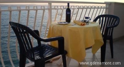 Apartmants Z, Privatunterkunft im Ort Omiš, Kroatien