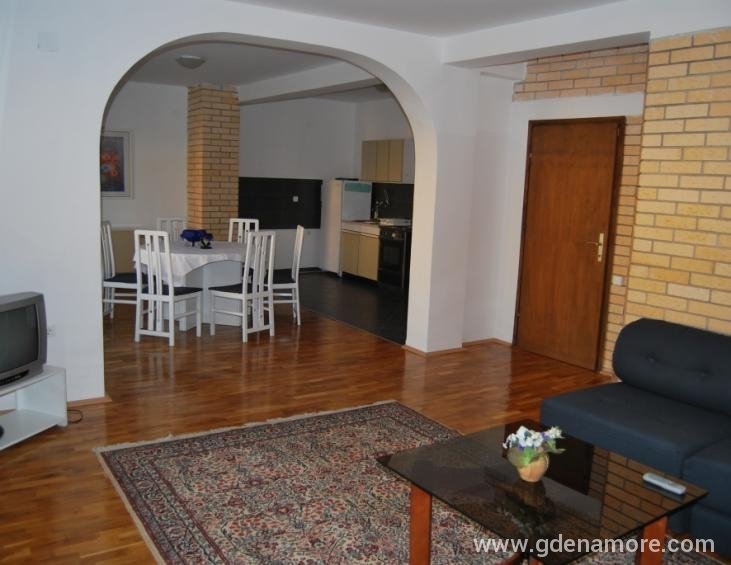 Veliki apartman 2