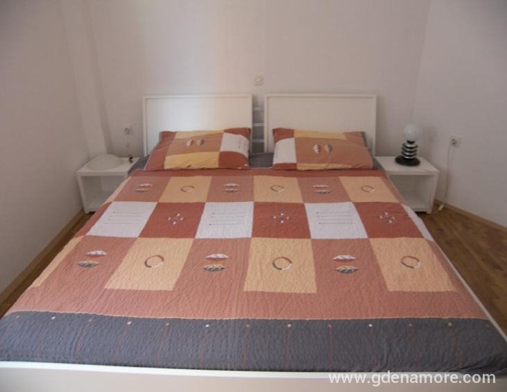 Veliki Apartman 4