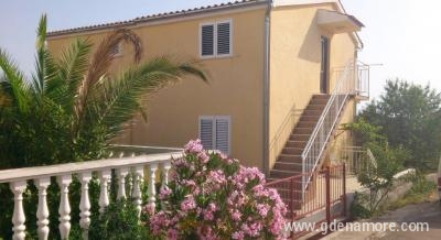 Apartmani Nada Primošten, Privatunterkunft im Ort Primošten, Kroatien