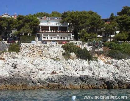 Studio apartmani Violando, private accommodation in city Hvar, Croatia - slika obekta