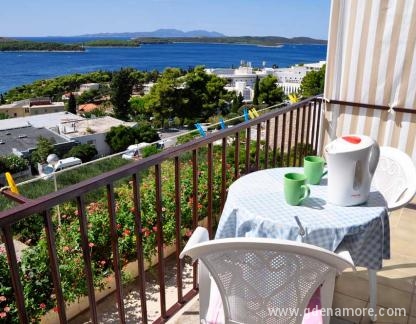 APARTMANI BOSILJKA BUTOROVIĆ, Magán szállás a községben Hvar, Horv&aacute;torsz&aacute;g - ljeto.....