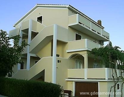 Apartmani Matahlija, zasebne nastanitve v mestu Rab, Hrva&scaron;ka