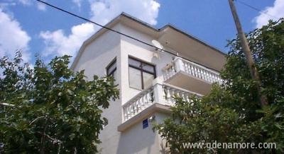 Apartmani Danka, Privatunterkunft im Ort Novi Vinodolski, Kroatien