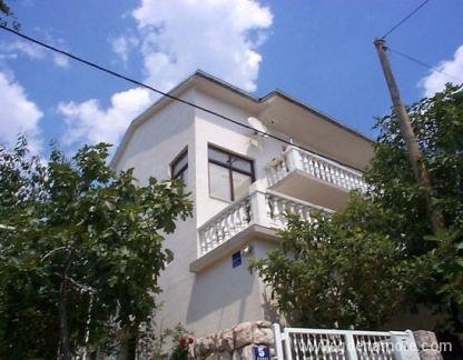 Apartmani Danka, частни квартири в града Novi Vinodolski, Хърватия