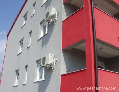 Apartmani &Scaron;arić, Magán szállás a községben Pula, Horv&aacute;torsz&aacute;g