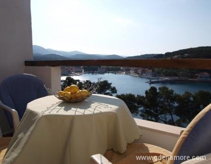 Apartmani Vinka Zenčić, zasebne nastanitve v mestu Hvar, Hrva&scaron;ka - Terasa