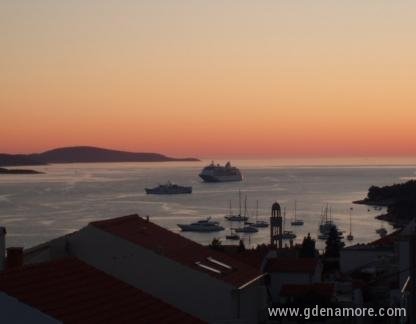 Apartman Bilo jidro, Privatunterkunft im Ort Hvar, Kroatien - Pogled sa balkona