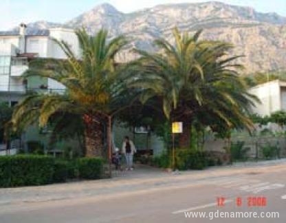 kuća Urlić, частни квартири в града Makarska, Хърватия - Kuća
