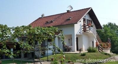 House Family Dukić, Privatunterkunft im Ort Plitvička Jezera , Kroatien