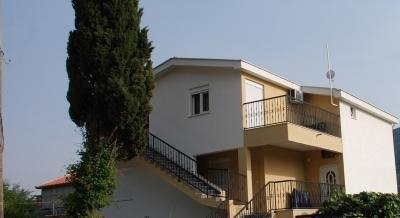 Apartmani Ana Marija, Privatunterkunft im Ort Djenović, Montenegro