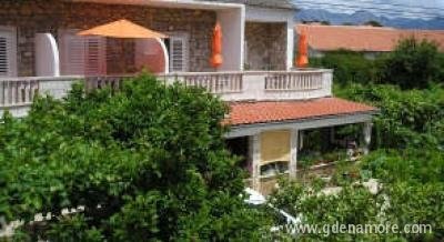 Apartmani MATE SLAVIĆ, Privatunterkunft im Ort Hvar, Kroatien