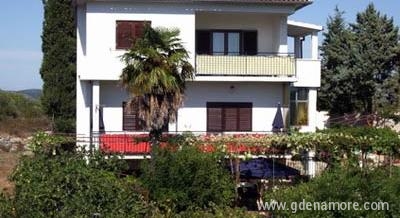 apartmani Zena, alloggi privati a Murter, Croazia
