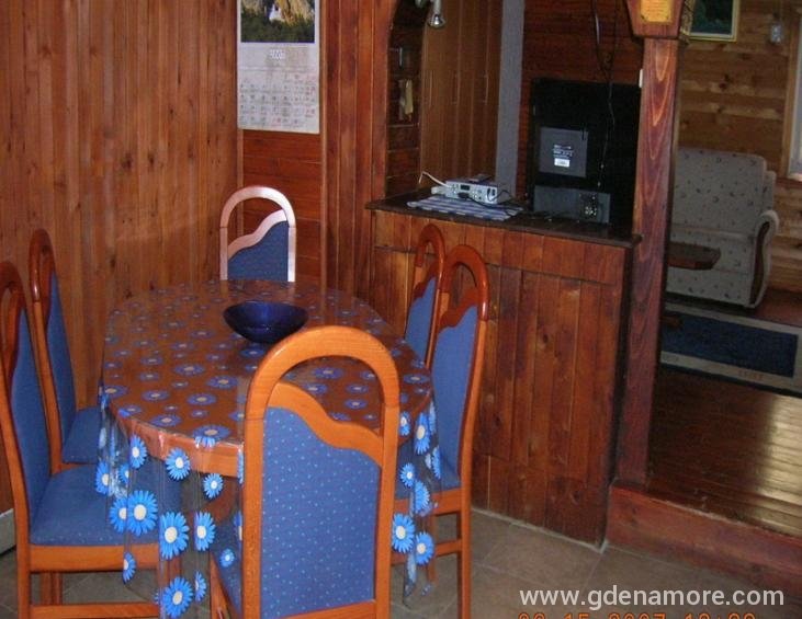 Trpezarija i kuhinja