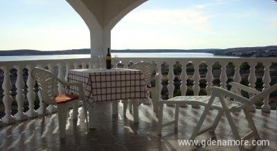Villa kuss, Privatunterkunft im Ort Novalja-Kustići, Kroatien