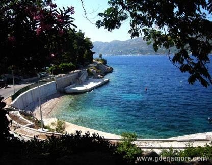 Apartmani Didović, zasebne nastanitve v mestu Korčula, Hrva&scaron;ka - Medvinjak, plaza