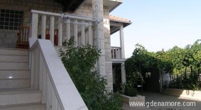 Apartmani Slavka i Luka, Privatunterkunft im Ort Brač Sumartin, Kroatien